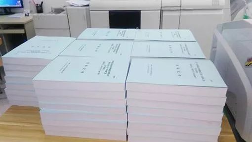 为了那份专注的目光 龙钢集团 三会 材料印刷组的故事